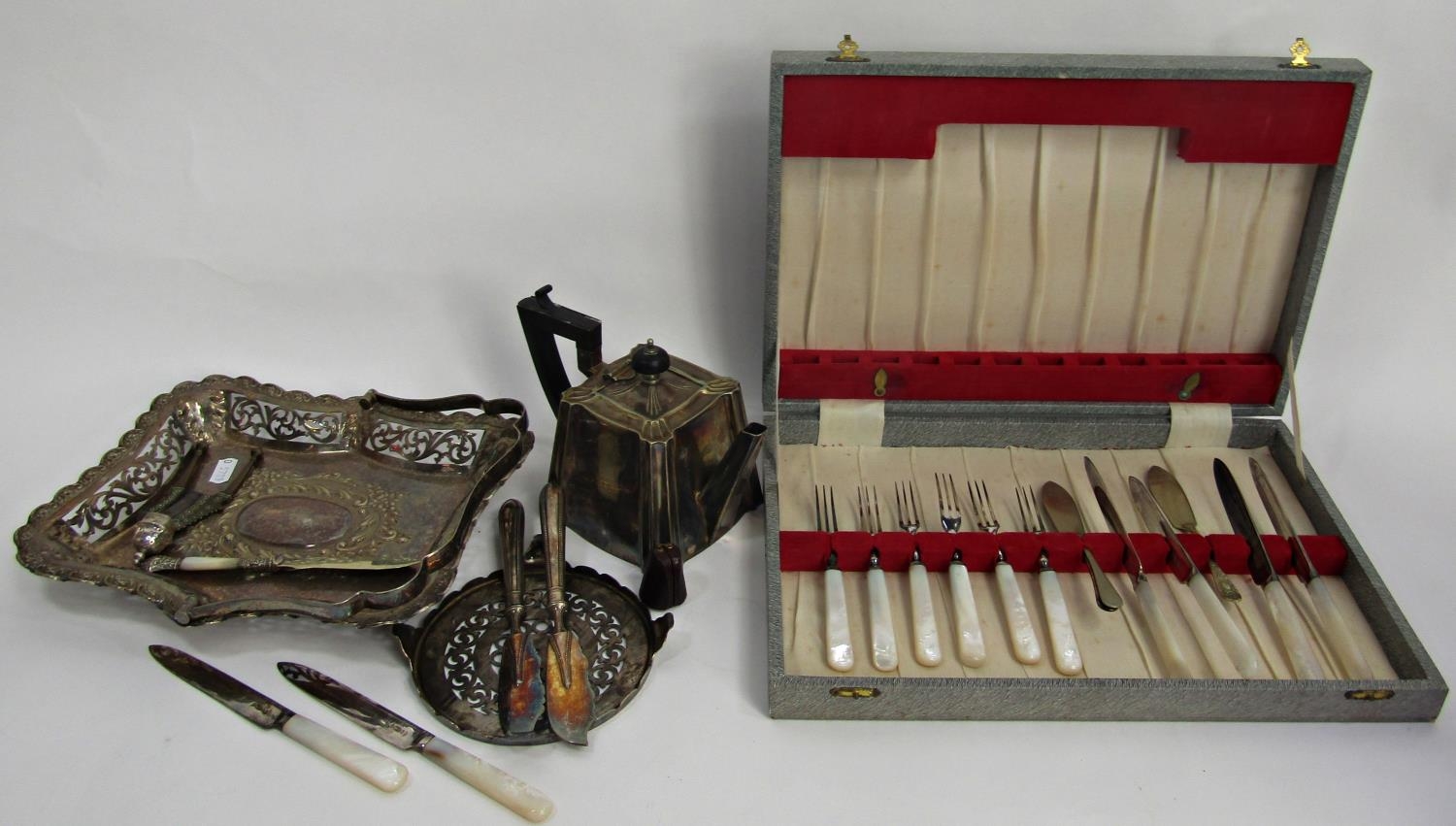 A silver plated filigree cake stand with handle, a square Art Deco teapot, four cased sets of silver - Image 2 of 2