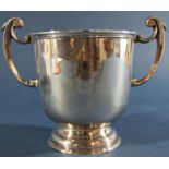 A silver two handled cup with Seabreake, Discovery, Speedwell and Mary Flowre engraved to the
