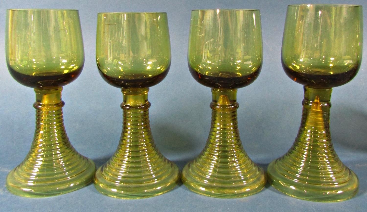 Fifteen near matching pale olive green spiral beehive wine glasses of varying sizes, and two similar - Image 4 of 8