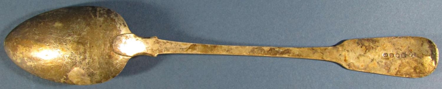 A Georgian silver basting spoon, London 1824, maker William Seamen, 31cm long, 4.2oz approx - Image 3 of 4