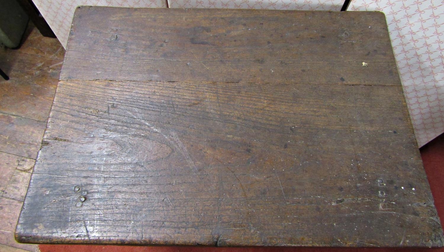 Small 17th/18th century oak and elm rectangular occasional table, 82cm long x 52cm deep x 63cm high - Image 2 of 2