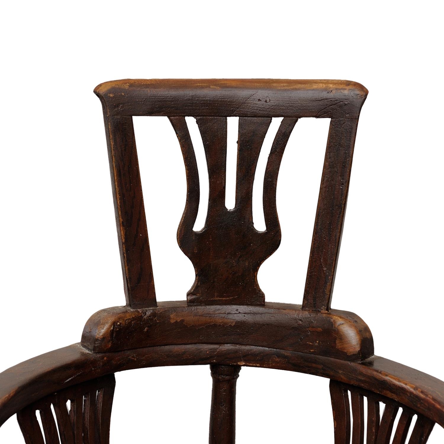 Mid-18th century countrymade corner chair in elm, with original painted grained finish, set on - Image 6 of 7