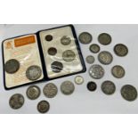 English silver currency pre 1947 a small amount pre 1920, 835g, together with later English currency