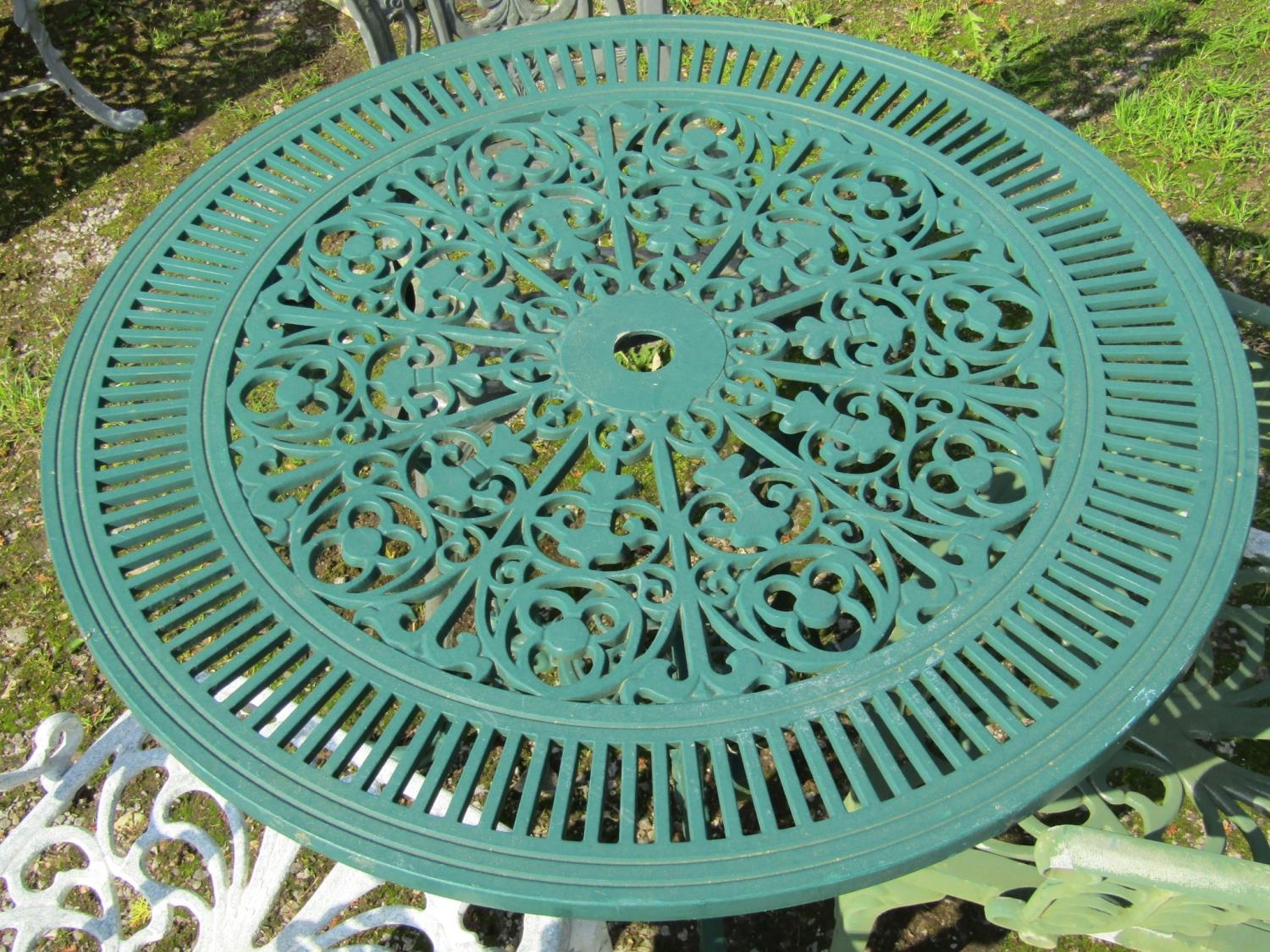 A green painted cast aluminium garden terrace table with decorative circular pierced top 80 cm - Image 2 of 2