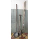 Two vintage long handled pitch forks, a spade with T shaped handle and a scoop (4)