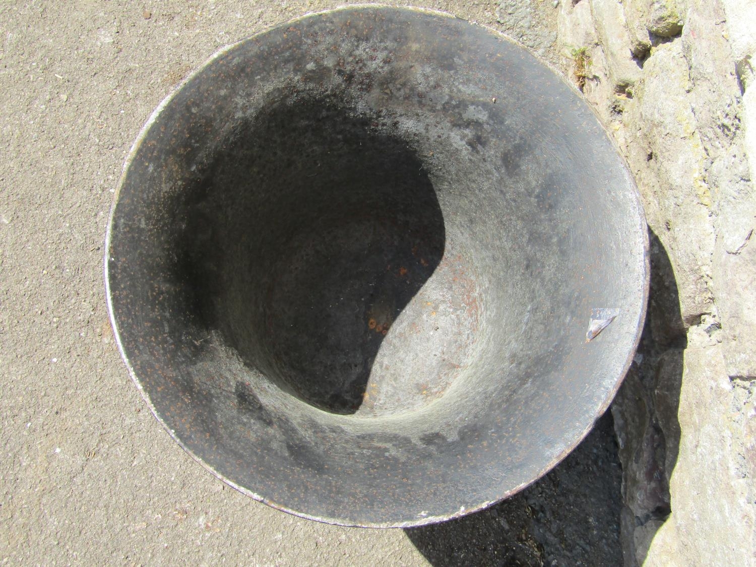 A heavy antique cast iron mortar with flared rim, 35 cm diameter x 29 cm high - Image 2 of 2