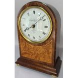 Good quality contemporary mantle clock by Knight & Gibbons, with convex enamel dial and eight day