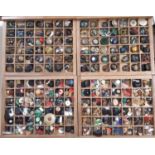 Large collection of decorative vintage buttons in plastic, resin, many with tin backs including a