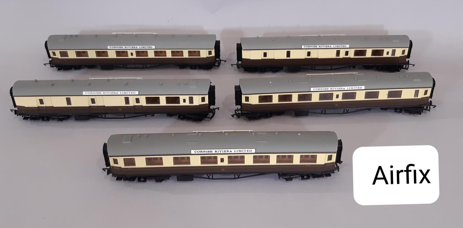 31 unboxed 00 gauge passenger coaches including Hornby Southern Green, LMS Maroon and LNER Teak etc, - Image 3 of 6