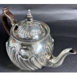 A late Victorian silver teapot, Birmingham 1891, maker Thomas Hayes, 9oz approx