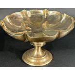 A silver fruit bowl, Sheffield, dated 1913, makers mark Fenton Brothers LTD, weight 16oz, 22cm D,
