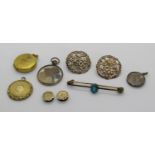 Collection of antique jewellery to include a pair of silver buttons by Henry Charles Freeman, pair
