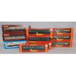 10 boxed 00 scale model railway coaches comprising 3x Hornby R233 Pullman coaches (named), 4x R441/2