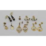 Group of 9ct earrings of various design, 8.9g total