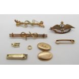 Group of 9ct jewellery to include two antique bar brooches, a watch clasp, etc, 7.2g total, plus a