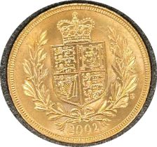 Queen Elizabeth II gold sovereign dated 2002, proof, contained in a circular container