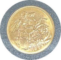 Edward VII gold sovereign, dated 192, circulated, contained in a bespoke box