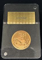 Queen Elizabeth II gold sovereign dated 2017, proof, Seahorse type, contained in a bespoke burr box