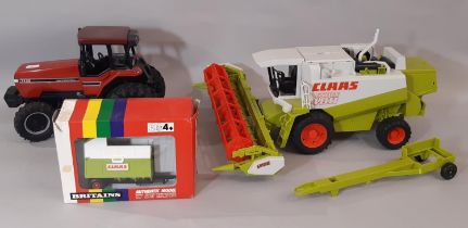 Model farm vehicles including a boxed Silage tipping trailer by Britians, an International