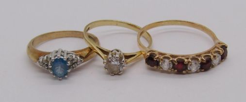 Three 9ct gem set dress rings to include a blue spinel and diamond example, 5.4g total