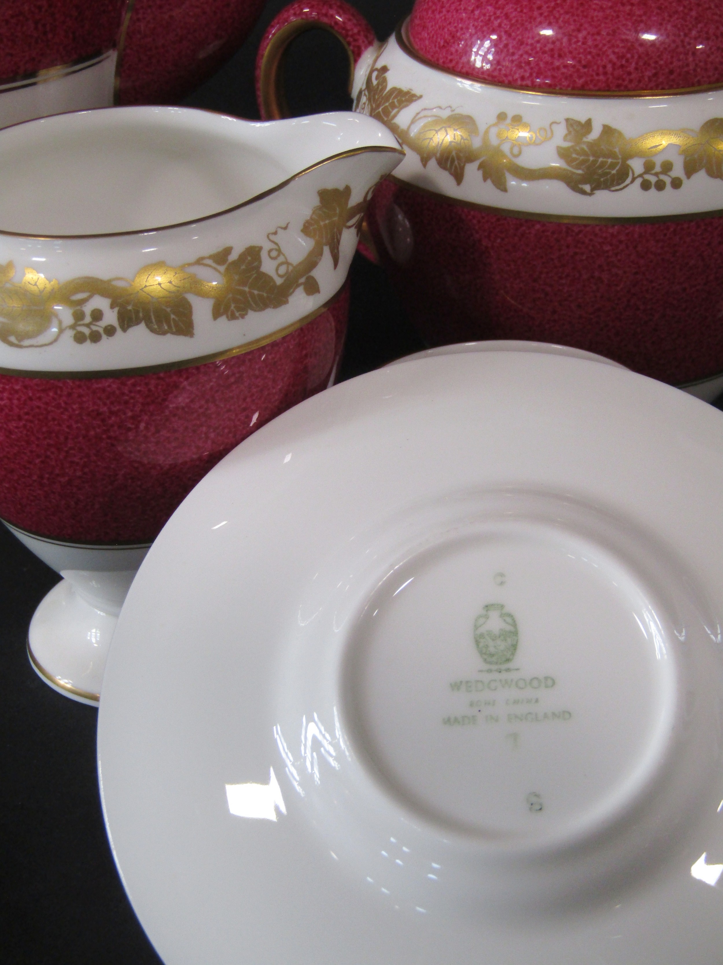 Wedgwood coffee set in raspberry pink and gilt colourway to include 6 coffee cans & saucers, - Image 2 of 3