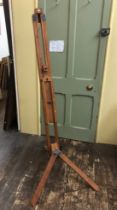20th century Winsor & Newton foldable beechwood artists easel, height approx. 158 (not extended)