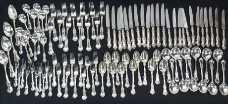 Victorian silver cutlery, London 1849, maker Samuel Hayne & Dudley Cater, 95 pieces, mainly for