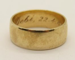 9ct wedding ring, inscribed to interior, size Q/R, 5.1g