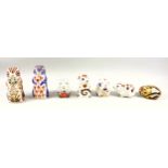 Royal Crown Derby "Imari" pattern chipmunk, H.7cm; another chipmunk, and 5 mice, 2 with silver