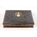 Thai presentation white metal rectangular cigarette box, the hinged cover with all-over blue