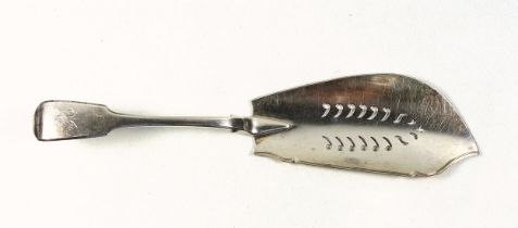 William IV silver Fiddle pattern fish slice with a pierced blade and engraved "R" to the handle,