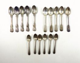 Set of 5 Victorian silver hourglass and shell pattern teaspoons, by George Adams, London, 1842;