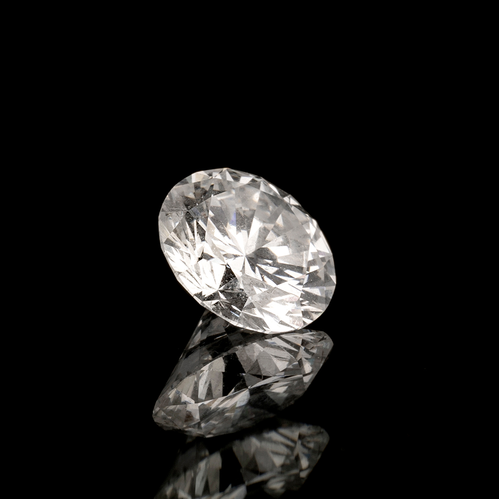 A loose Diamond. - Image 2 of 2