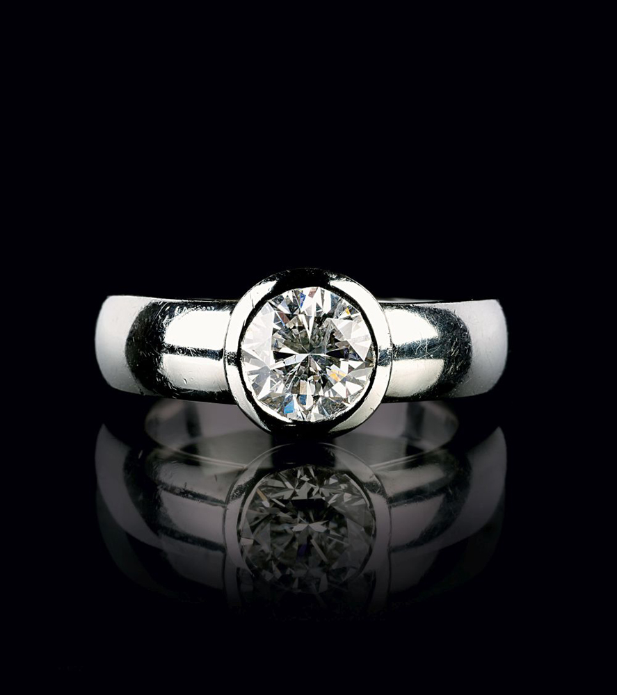 Wempe, Juwelier. A Solitaire Diamond Ring.