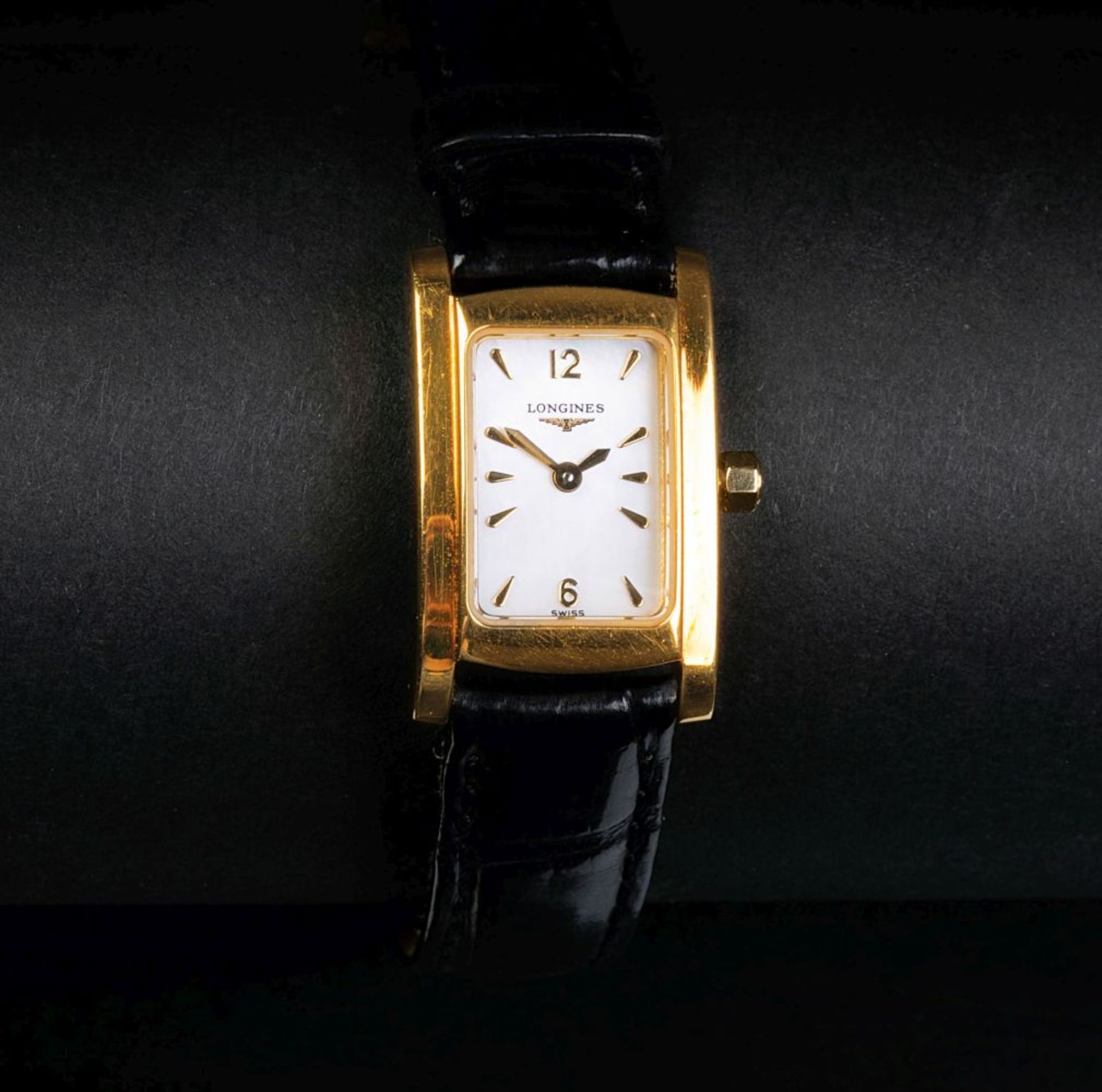 Longines. A Lady's Wristwatch.