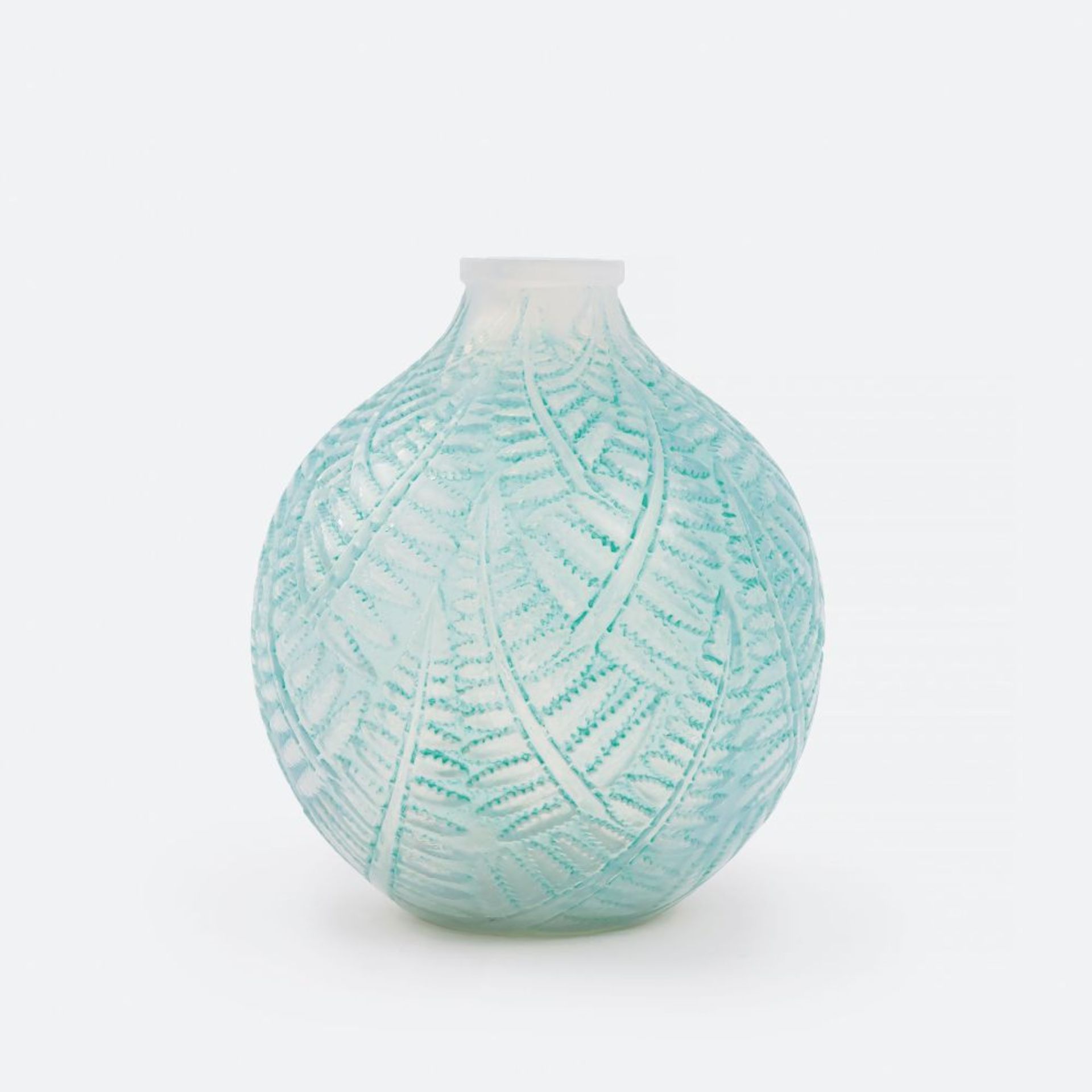 Lalique, René (Ay/Marne 1860 - Paris 1945). A Vase 'Espalion' also called 'Fougères'.
