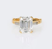 An exceptional, highcarat River Diamond Ring in Emerald Cut.
