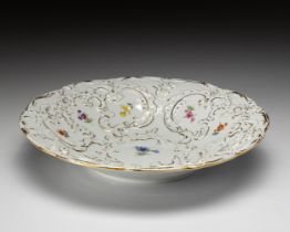 A MEISSEN 'STREWN FLOWERS' SIMPLE GOLD DEEP PLATE, EARLY 20TH CENTURY