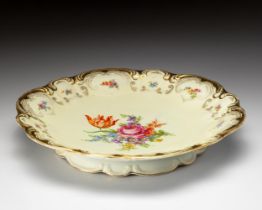 A TIRSCHENREUTH FLORAL DISH