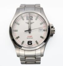 A GENTLEMAN'S STAINLESS STEEL WRISTWATCH, LONGINES CONQUEST VHP