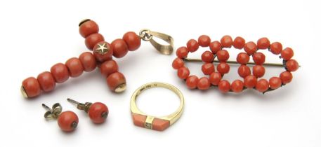 A SUITE OF CORAL JEWELLERY