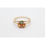 9ct gold orange & green sapphire three stone dress ring (2.1g)