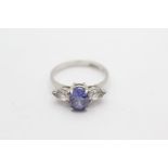9ct white gold clear gemstone trilogy dress ring (3.3g)