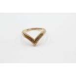 9ct gold diamond wishbone ring (1.9g)