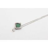 9ct gold diamond & emerald pendant necklace (1.7g)