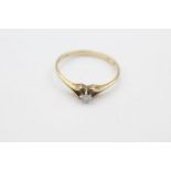 9ct gold diamond solitaire ring (1.1g)
