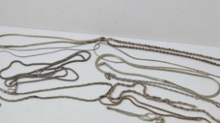 Fine silver large quantity of necklaces and bracelets weighing approx 668g . They are in good resale