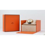 18CT HERMES ARCEAU GRANDE LUNE MOONPHASE AR8.870 WITH BOX AND BOOKLETS, circular cream dial with