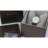 GUCCI QUARTZ WRISTWATCH REFERENCE 126.4, 40mm stainless steel case (including the crown guard),