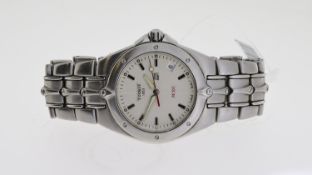TISSOT PR200 QUARTZ WATCH, circular white dial with baton hour markers, date aperture at 4 o'